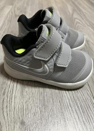 Детские кроссовки nike