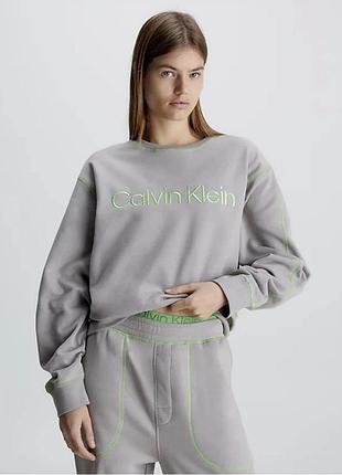 Крутезний костюм calvin klein