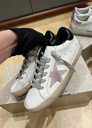 Женские белые кроссовки кеды golden goose super-star с серебрянной звездой голден гус черные
