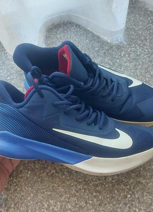 Баскетбольные кроссовки nike precision 4