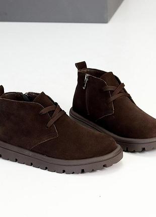 Натуральні демісезонні жіночі черевики із круглим носиком на шнурках