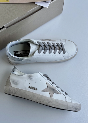 Жіночі білі кросівки кеди golden goose super-star зі срібною зіркою голден-гус