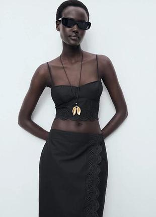 Mango luisa crop top. корсетний чорний топ з мереживом