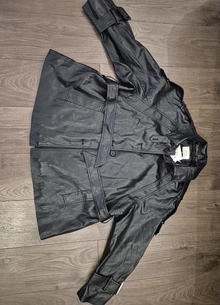 Продам кожаные куртку черную 2