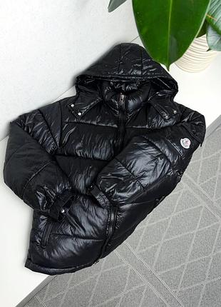 Жіночий пуховик moncler