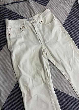 Жіночі джинси zara