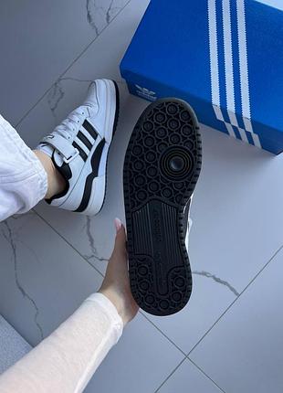 Adidas forum low white black 8