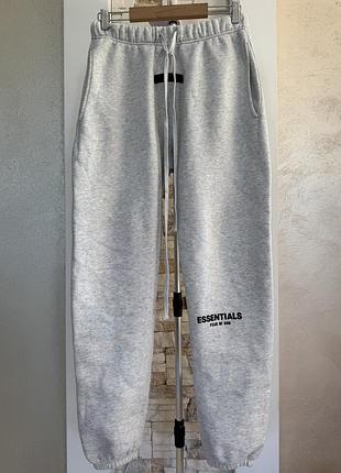 Штани джогери від essentials fear of god