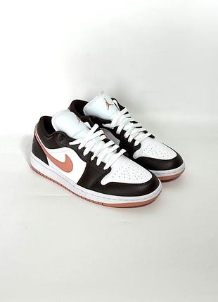 Оригінал спортивні жіночі кросівки air jordan 1 low retro brown/white dc0774-182 40 оригинал кроссовки джордан кеди повсякденні зручні осінь демісезон