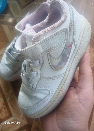 Продам кроссовки nike 2