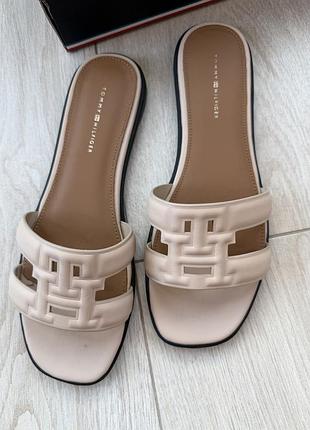 Шльопанці tommy hilfiger