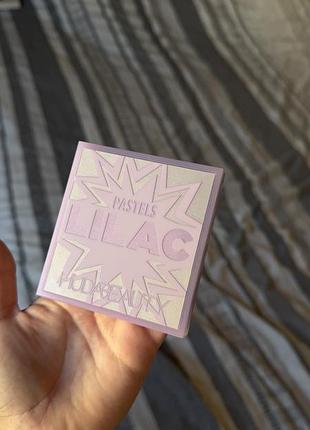 Палетка тіней huda beauty 3