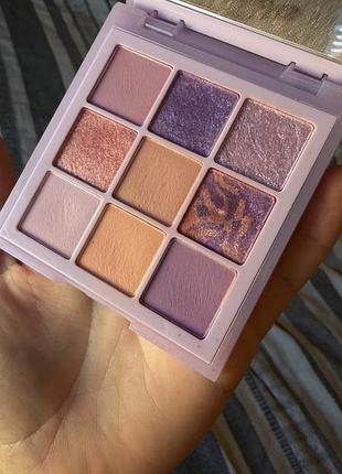 Палетка тіней huda beauty 5