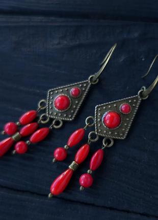 Серьги из натурального коралла "танец осени"