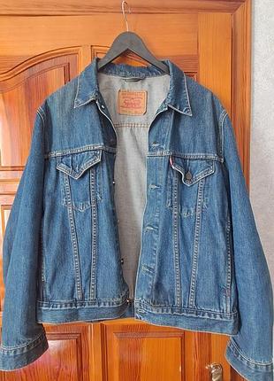 Джинсова куртка levi's