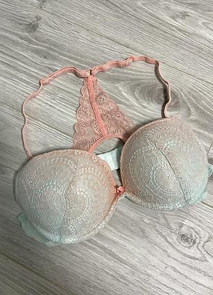 Ніжний бюстгальтер victoria's secret з красивою спинкою