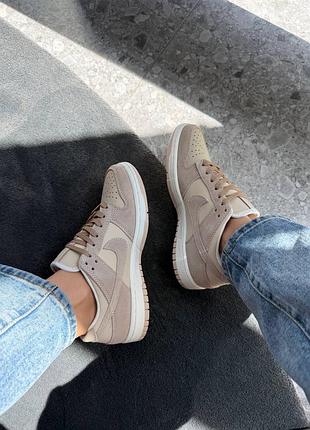 Nike sb dunk low light brown suede 5