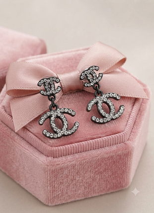 Роскошные серьги-подвески в стиле chanel (шанель) с камнями - тренд сезона!