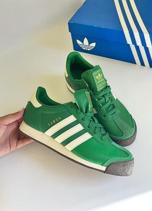 Кросівки жіночі adidas