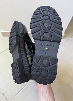 Продам шкіряні черевики nero giardini 6