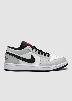Кроссовки женские nike air jordan 1 retro low light smoke grey