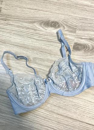 Витончений мереживний бюстгальтер hunkemöller у ніжному блакитному відтінку