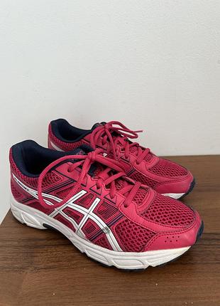 Кросівки asics родевого кольору