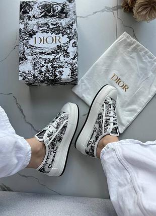 Dior walk’n platform sneaker white black 7