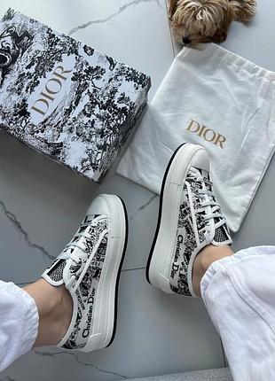 Dior walk’n platform sneaker white black 10