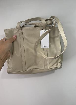 Зручна жіноча сумочка mango 👜 нова. стильна, практична та містка — чудовий варіант на кожен день.
