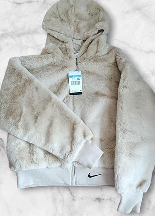 Шубка женская nike 6