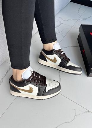 Jordan 1 low shadow brown mocha 10