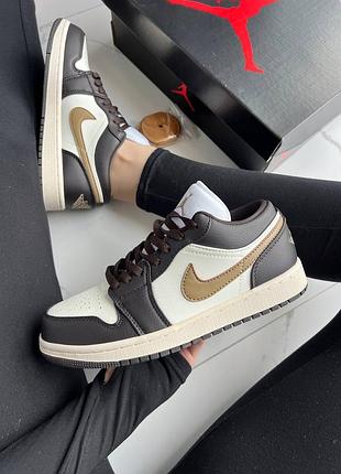 Jordan 1 low shadow brown mocha 6
