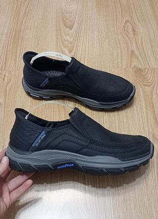 Шкіряні сліпони skechers