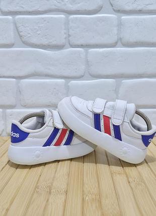 Кроссовки adidas 5