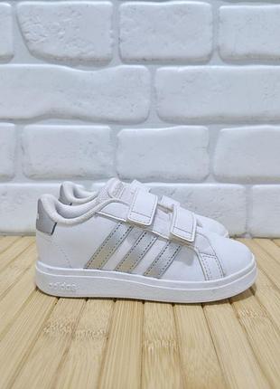 Кроссовки adidas 3