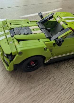 Lego technic ford mustang shelby gt500 (42138) 3