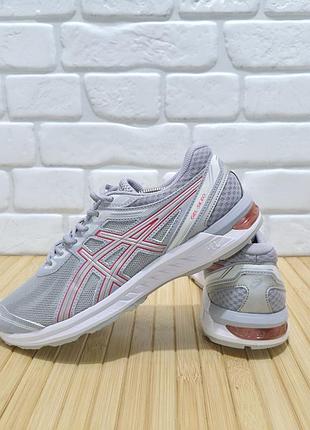 Кроссовки asics