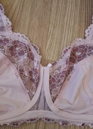 Бюстгальтер мягкий без косточки 90d 5