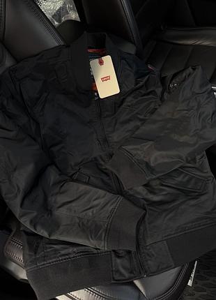 Бомбер levi’s 6