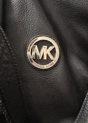 Черная кожаная сумка michael kors 3