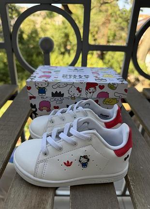 Дитячі кросівки adidas stan smith 23,5 р
