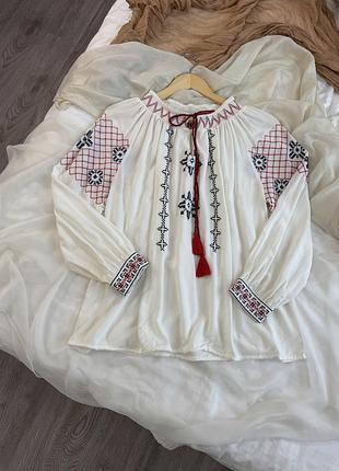 Вишиванка блуза біла