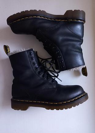 Зимові черевики dr martens serena 2