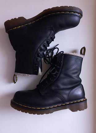 Зимові черевики dr martens serena 3