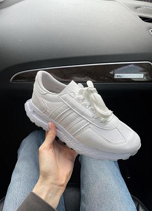 Кросівки жіночі білі повсякденні adidas retro e5 white 2