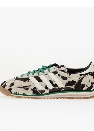 Кросівки adidas в принт 3