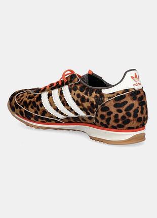 Кросівки adidas в принт 6