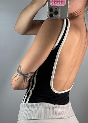 Жіноче боді adidas з відкритою спиною, чорне