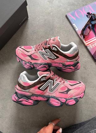 Жіночі кросівки new balance 9060 rosewood pink distressed нью беланс рожевого кольору
